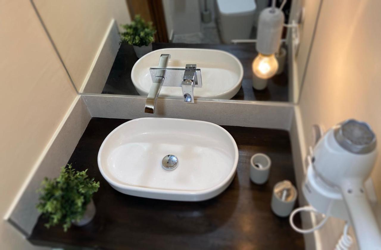 Gadeiras Suites - Apartamentos Turisticos De 2 Llaves Cádiz Exteriör bild