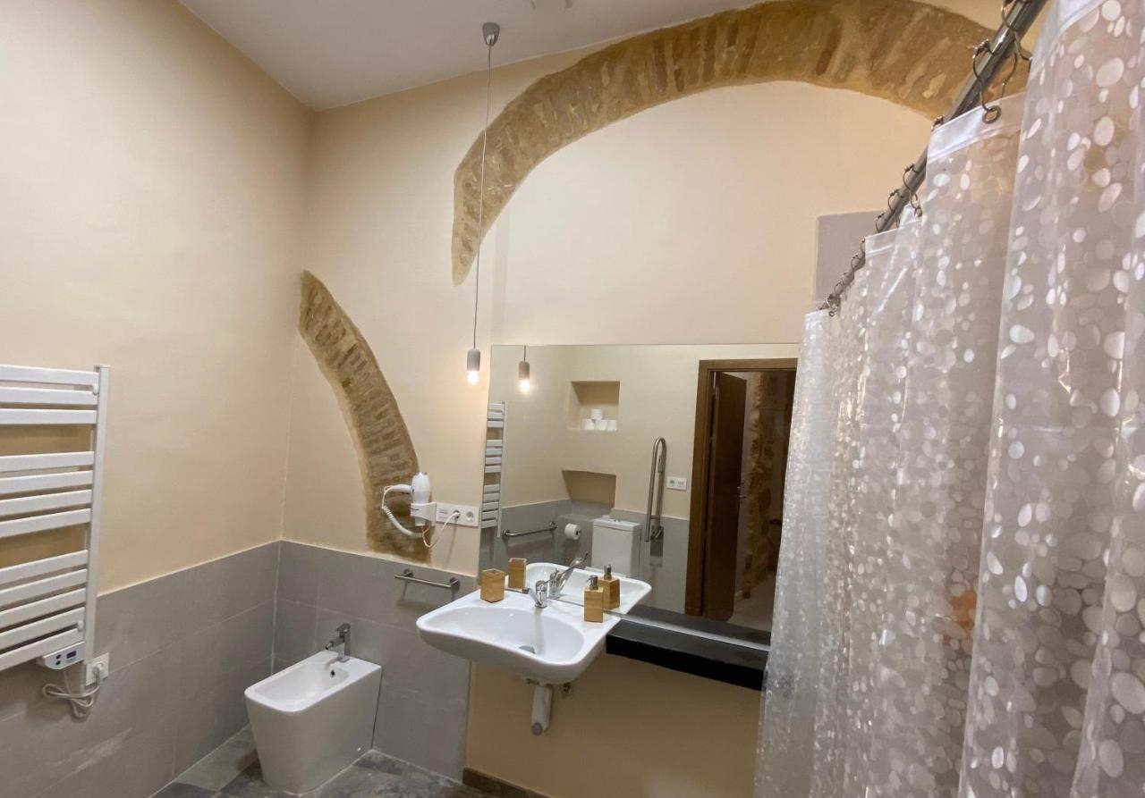 Gadeiras Suites - Apartamentos Turisticos De 2 Llaves Cádiz Exteriör bild
